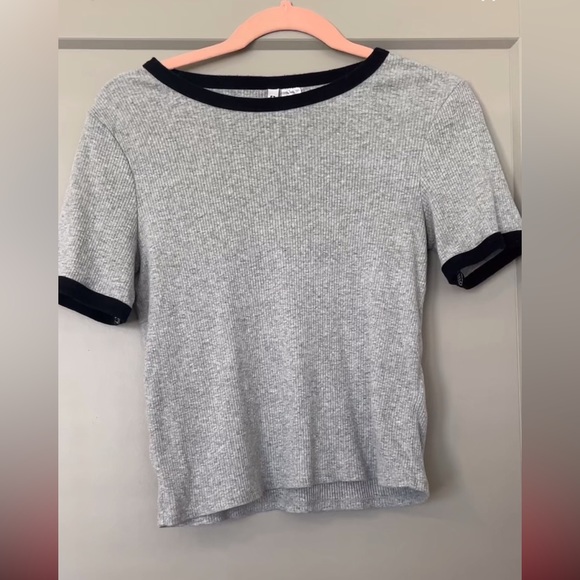 Crop top - Picture 1 of 1